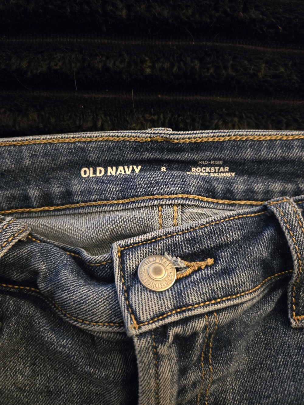 Old Navy Mid-Rise Rockstar Super Skinny Distressed Blue Denim Jeans Size 8 EUC
